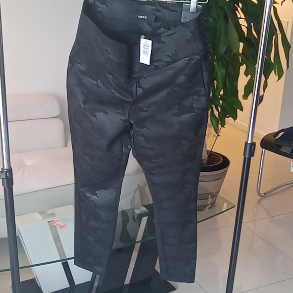TORRID, Camo print high waist leggings - Picture 3 of 8